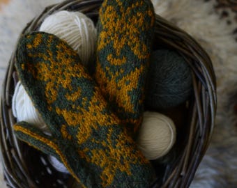 Hand-Knit Maritime Wool Mittens – Original Butterfly Design