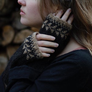 PDF PATTERN Foxtail Fingerless Mittens // Woodfolk Original Pattern // Size S M L XL zdjęcie 4