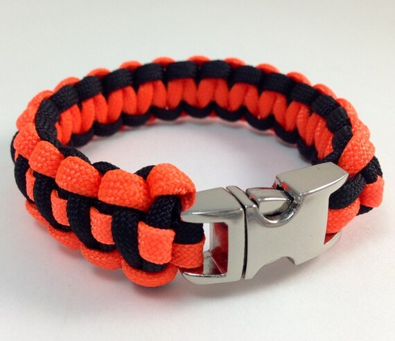 Items similar to 550 Paracord bracelet with metal 3/8