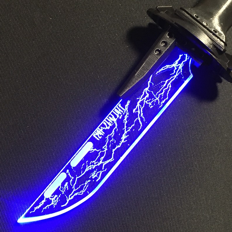 Star Wars inspired Mandalorian Knife-VibroDagger 3D Printed Blue