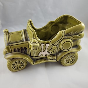 Vintage Geo.Z. Lefton Handpainted Convertible Car Planter 1984 #04335 Made in Tawain