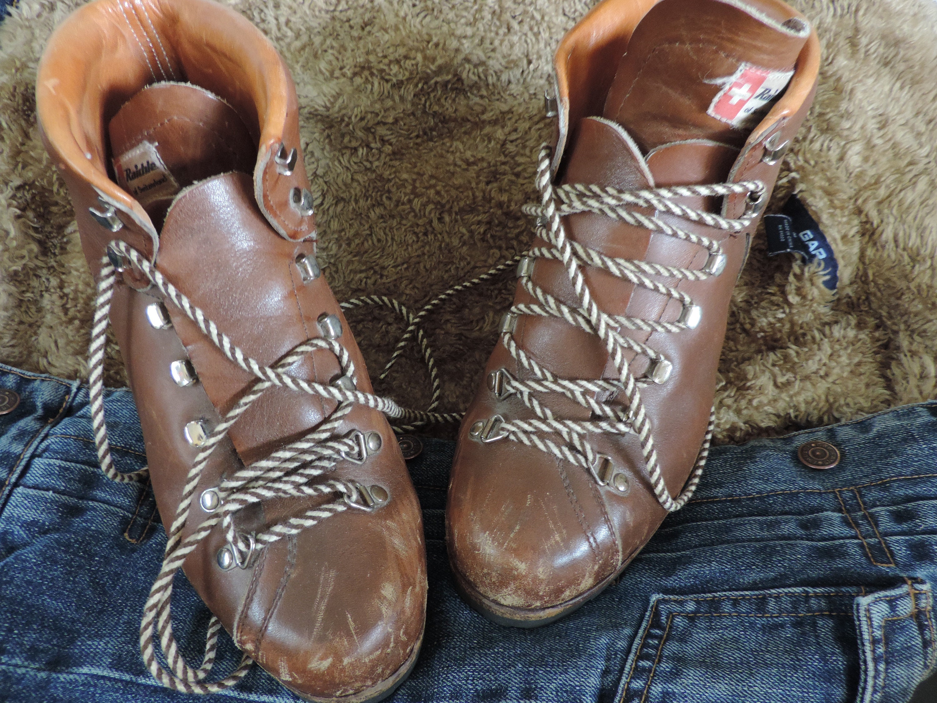 Vintage Raichle Wanderschuhe Made in der Schweiz Bergsteigen, Klettern  Leder groesse 5 38 M US 6 - Etsy.de