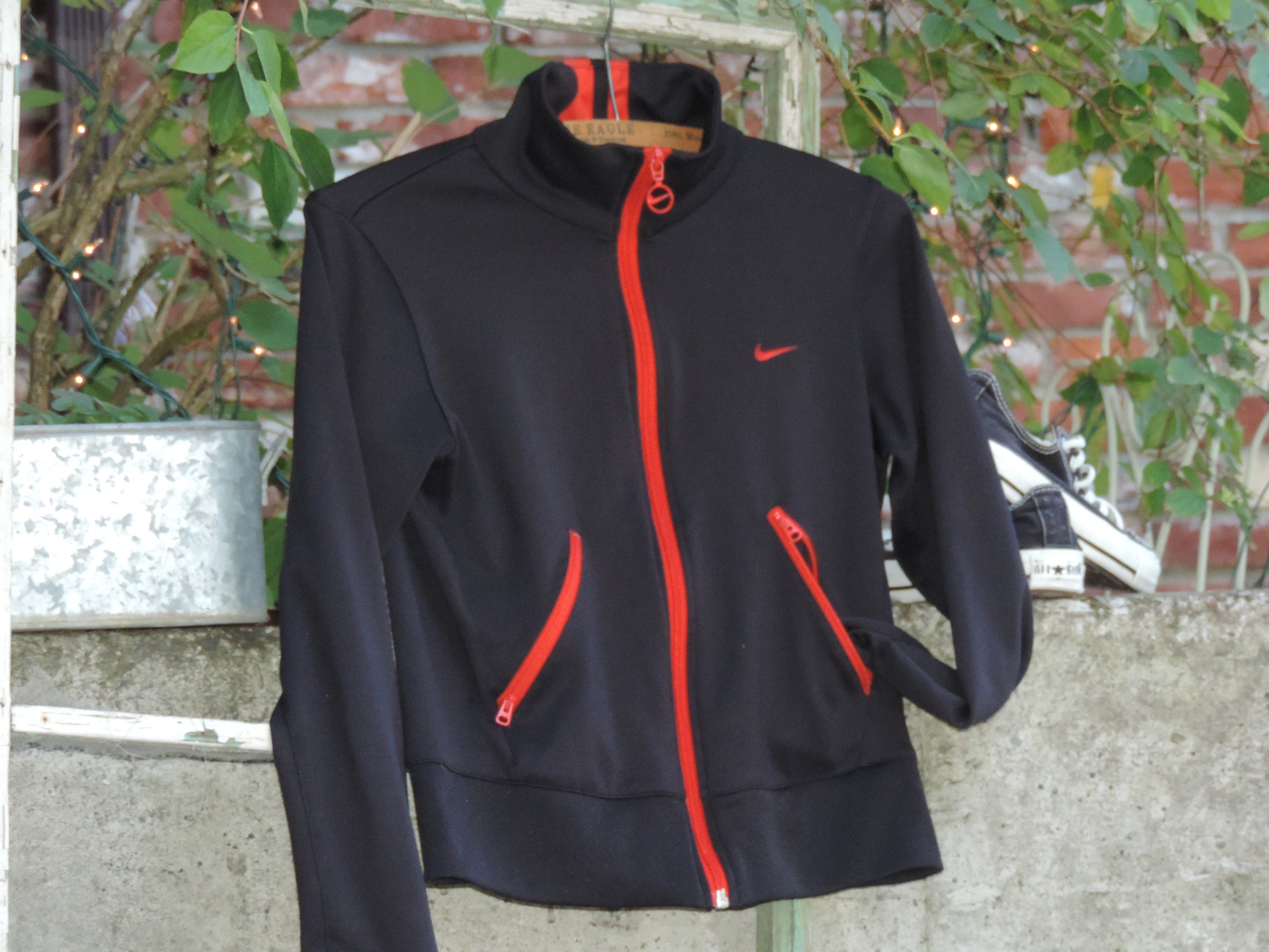Alcatraz Island Weggegooid onbetaald Nike Jacket Streetwear Womens Track and Field Racer Style Warm - Etsy