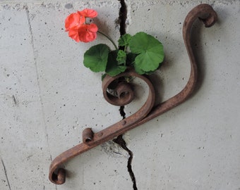 Vintage Ornamental Iron Decor Architectural  Design Salvage Heavy Wrought Iron Bracket Art