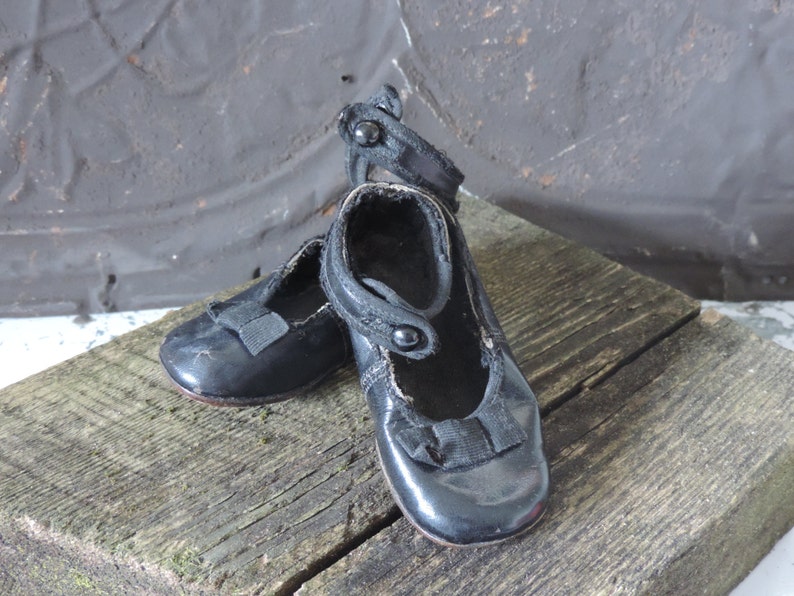 Antique Baby Shoes Black Leather Victorian Mary Janes Ankle Strap Button Baby Girl Shoes Vintage Infant Shoes