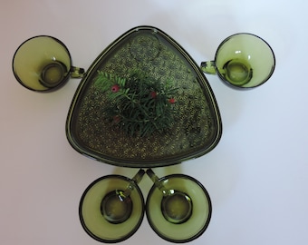 Vintage Lancaster Glass Snack Set, Olive Green Daisy Button, 4 Plates Cups