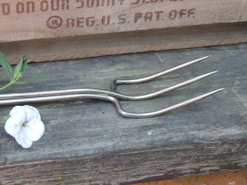 Vintage 40's Red Carving Fork Meat Fork Kitchen Gadget Red Etsy
