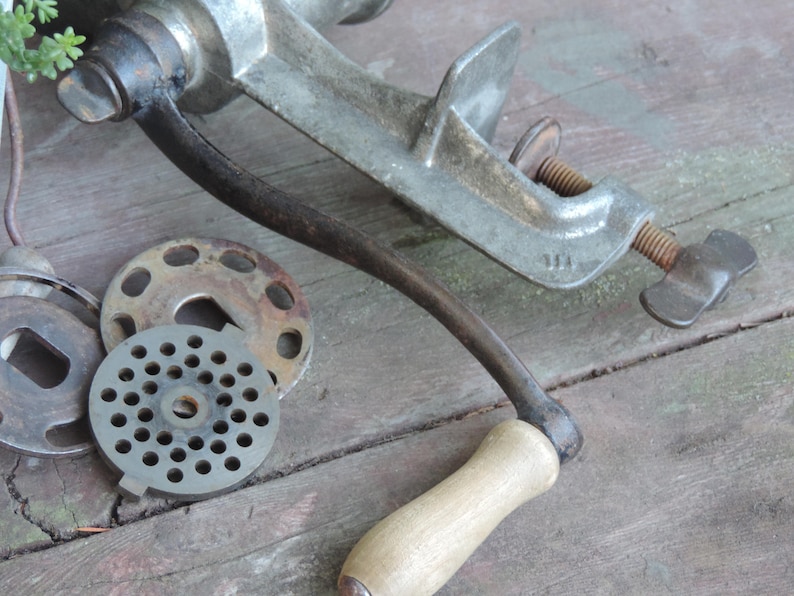 Vintage Grinder Keystone 20 Cast Iron Meat Grinder Boyertown Wood
