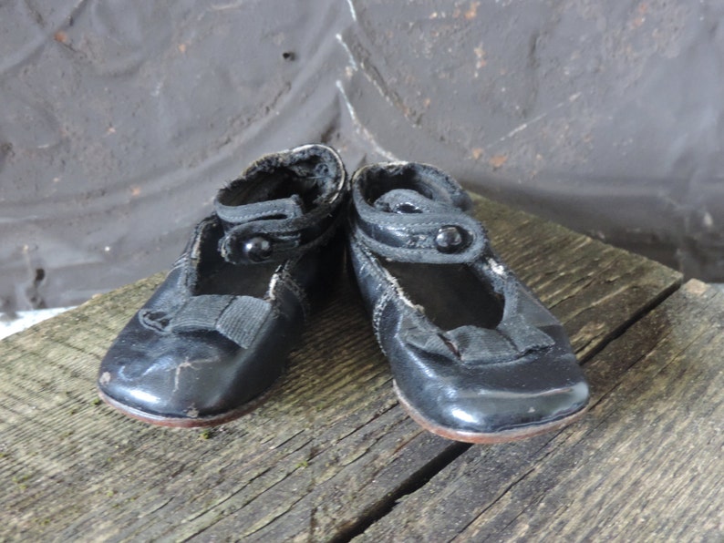 Antique Baby Shoes Black Leather Victorian Mary Janes Ankle Strap Button Baby Girl Shoes Vintage Infant Shoes