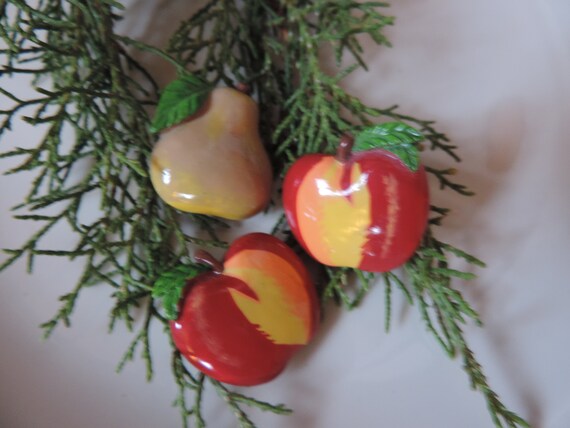 Vintage Button Covers, Decorated Fruit Button Cov… - image 4