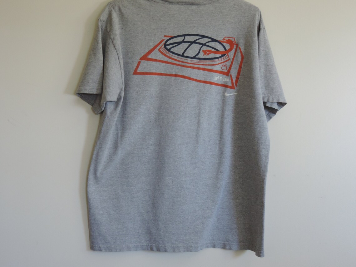 nike 80's t shirt