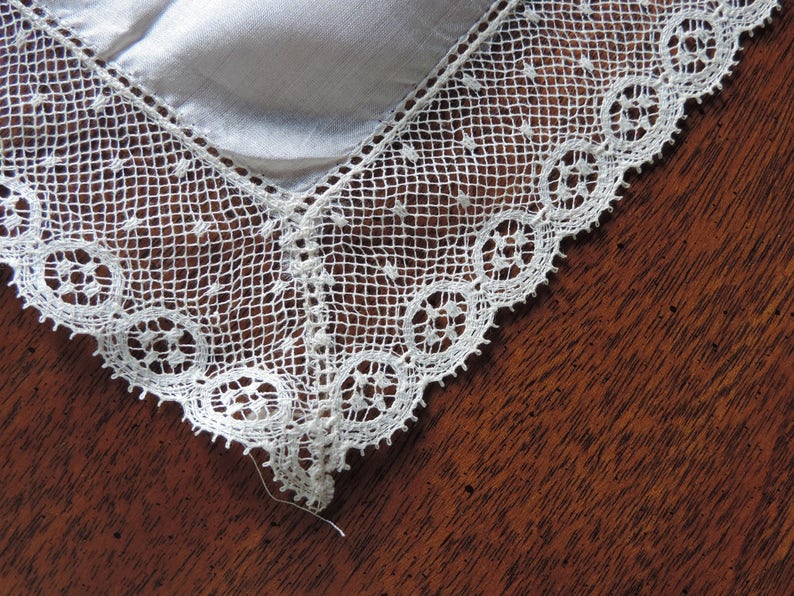Vintage Handkerchief French Linen Creamy Silk Lace Hand Etsy