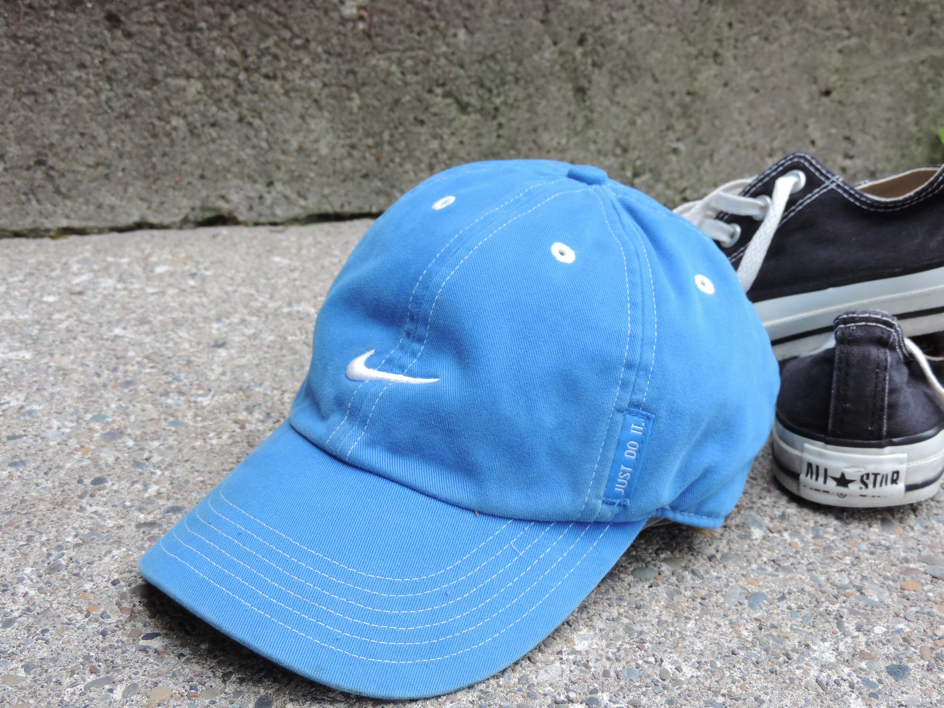 nike lightweight baseball cap