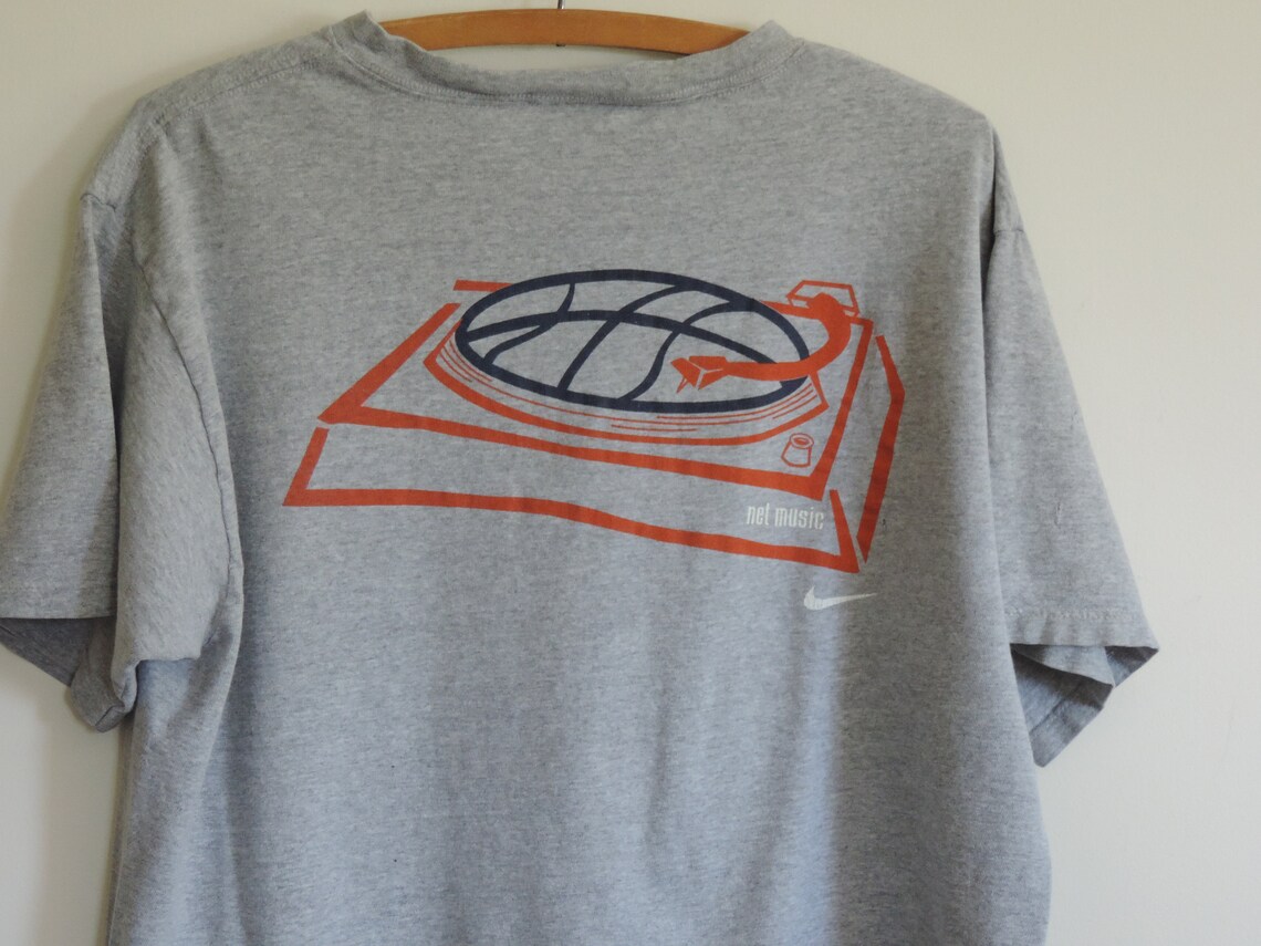 nike 80's t shirt