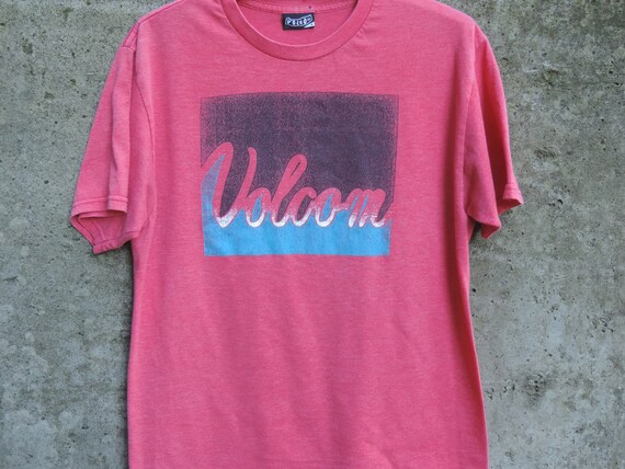 Pink hotsell volcom shirt