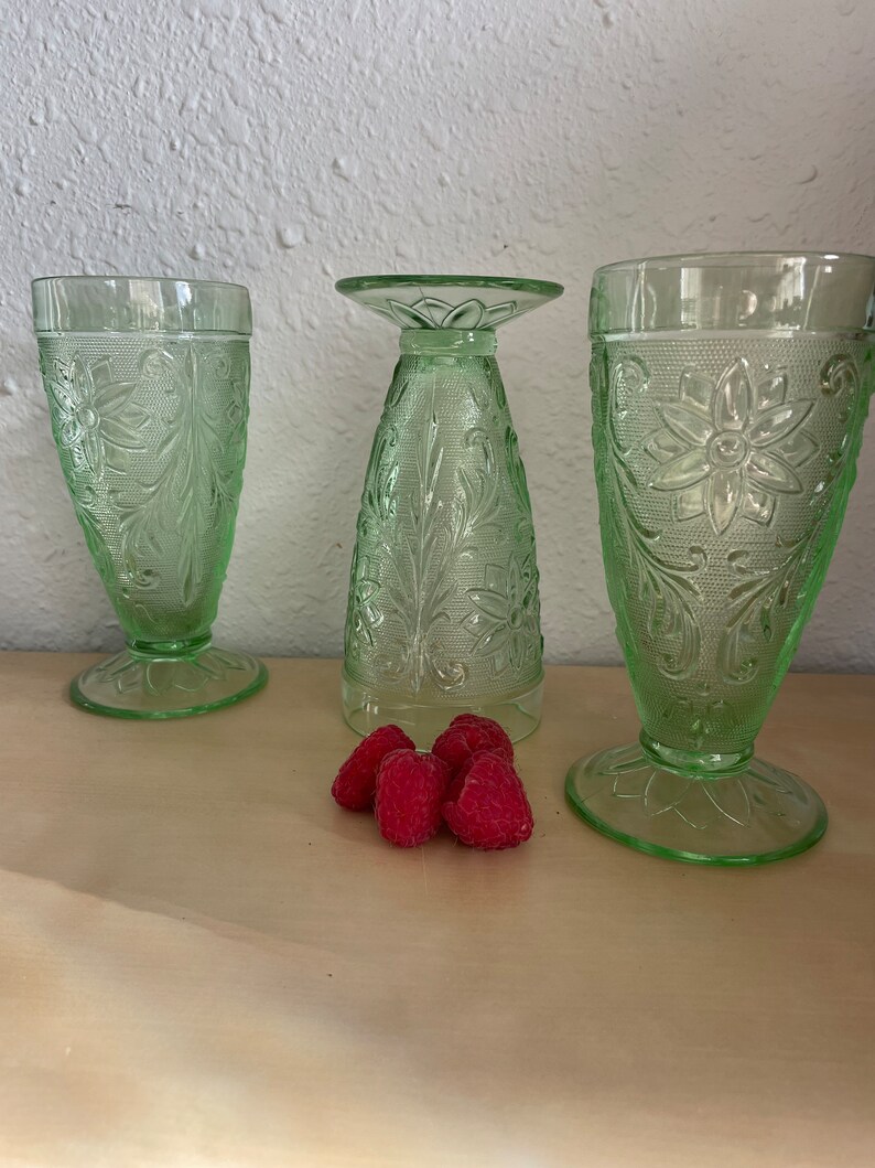 Vintage Tiara Chantilly Green Sandwich Indiana Glass Ice Tea Glasses