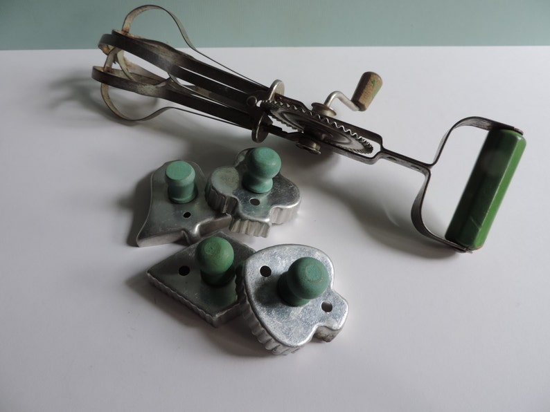 Vintage Cookie Cutters Green Wood Handle Aluminum Country Farmhouse