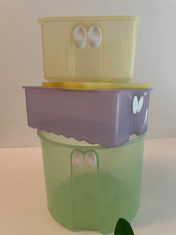 1999 Deadstock Tupperware Fridgesmart Refrigerator Storage Set Pastel Kitchenware Ergonomic Serving