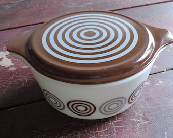 Pyrex Cosmopolitan Promo Cinderella Casserole Dish 2.5qt.