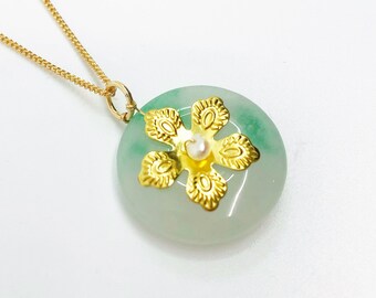 Chinese Flower Necklace with Green Jade Quartz Pendant, Handmade Vintage Necklace Gold | Yun Boutique