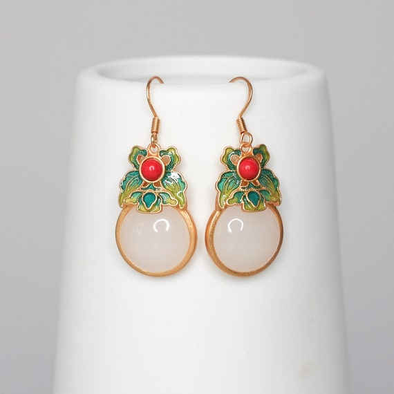 Asian Floral Jade Stud Earrings Gold Chinese Vintage Style Jewelry Yun Boutique Etsy Canada