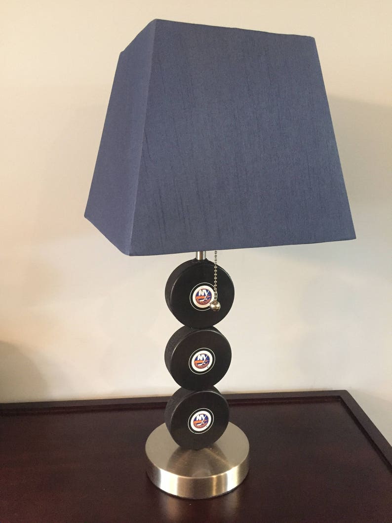 New York Islanders Fan Hockey Lamp