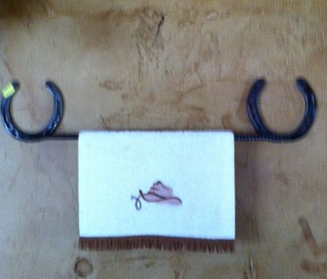 Towel Holderhorseshoe Horse Shoe Towel Rack Rustic Towel Etsy