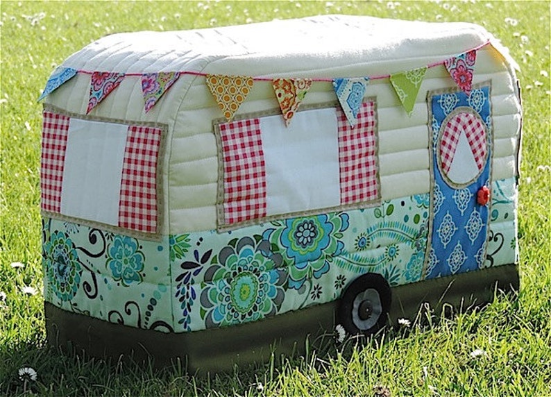 Vintage Caravan Sewing Machine Cover Pattern image 3