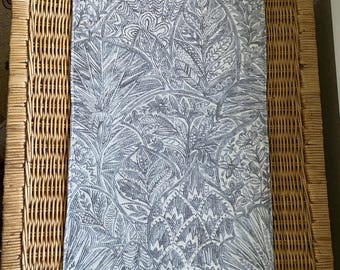 Table runners in shades of gray, botanical pattern, lined or unlined