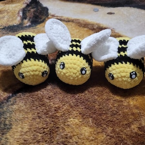 Crochet Bumblebee Plushie Pattern Easy Beginner Plush Amigurumi Animal Insect Bee Honey Wings Yellow Black White Kawaii Eyes