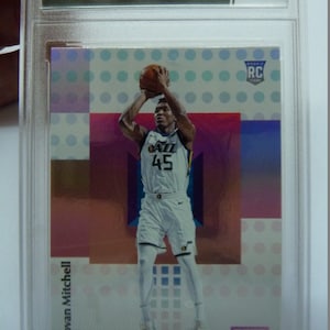 Carte de basket-ball de sport NBA Gem Mint avec Donovan Mitchell, note 9,5
