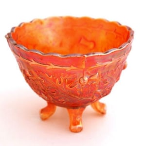 Fine Vintage 1940s Pressed Carnival Glass  Iridescent Marigold Bowl