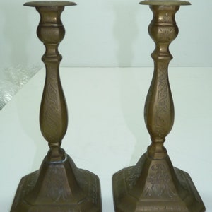 Pair Antique Early 20C Bulbous Brass Candlesticks, Floral Engravings, VGC, H 24.7 cm
