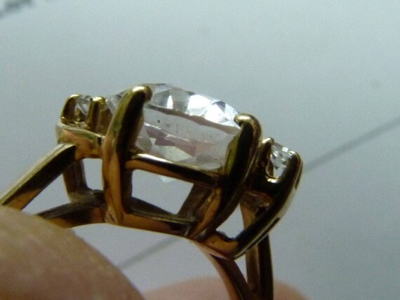 Vintage English 10K Gold Ring with Oval B 2-3 Car… - image 10