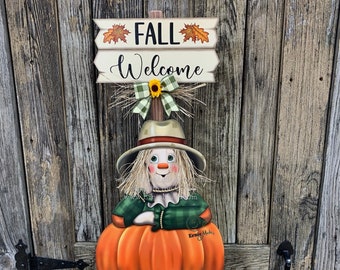 Fall Scarecrow decoration, Pumpkin and Scarecrow porch decor, Autumn Pumpkin arrangement for entry way, Halloween, Farmhouse, Thanksgiving