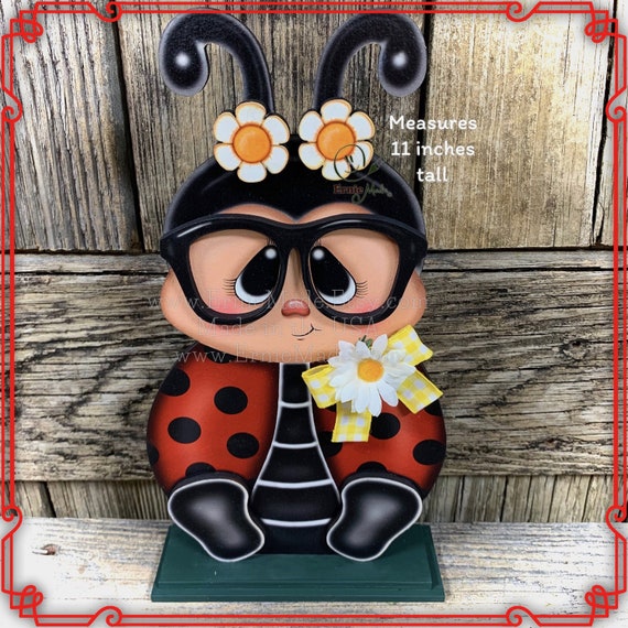 Ladybug decoration, Farmhouse summer decor, Tiered tray decor, wood ladybug sign, Summer ladybug shelf sitter, ladybug with big glasses, bee