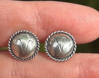 Sternzeichen / Horoskop Ohrstecker. Handgemachte 925 Massiv Sterling Silber.