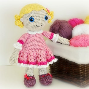 PATRON - Poupée Emma (crochet, amigurumi) - en anglais