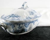 Antique Flow Blue Furnival VERSAILLES RN 221872, English Porcelain Oblong Lidded Taureen, Blue Transferware, Antique Shower Gift 1890s