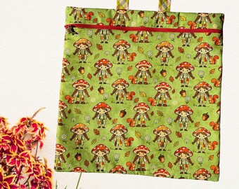 Sac à projets de point de croix « Champignons et écureuils », style cottagecore | Convient aux agrafes Q-Snap de 28 cm