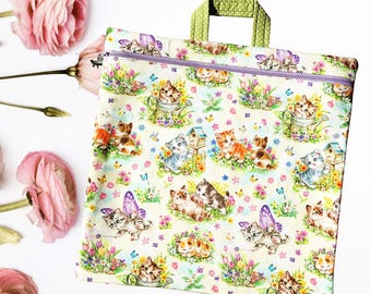Pochette à ouvrage zippée « Chatons tout doux » pour broderie au point de croix | Convient aux anneaux Q-Snap de 28 cm |