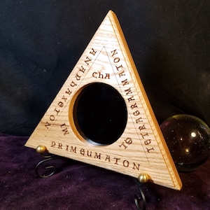 9&quot; Triangle of Art - Engraved Oak with Obsidian Scrying Mirror