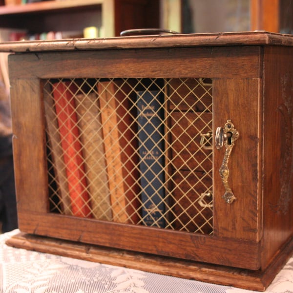 Wood Book/Apothecary Travel Case - Vintage Reproduction, Hand-Aged