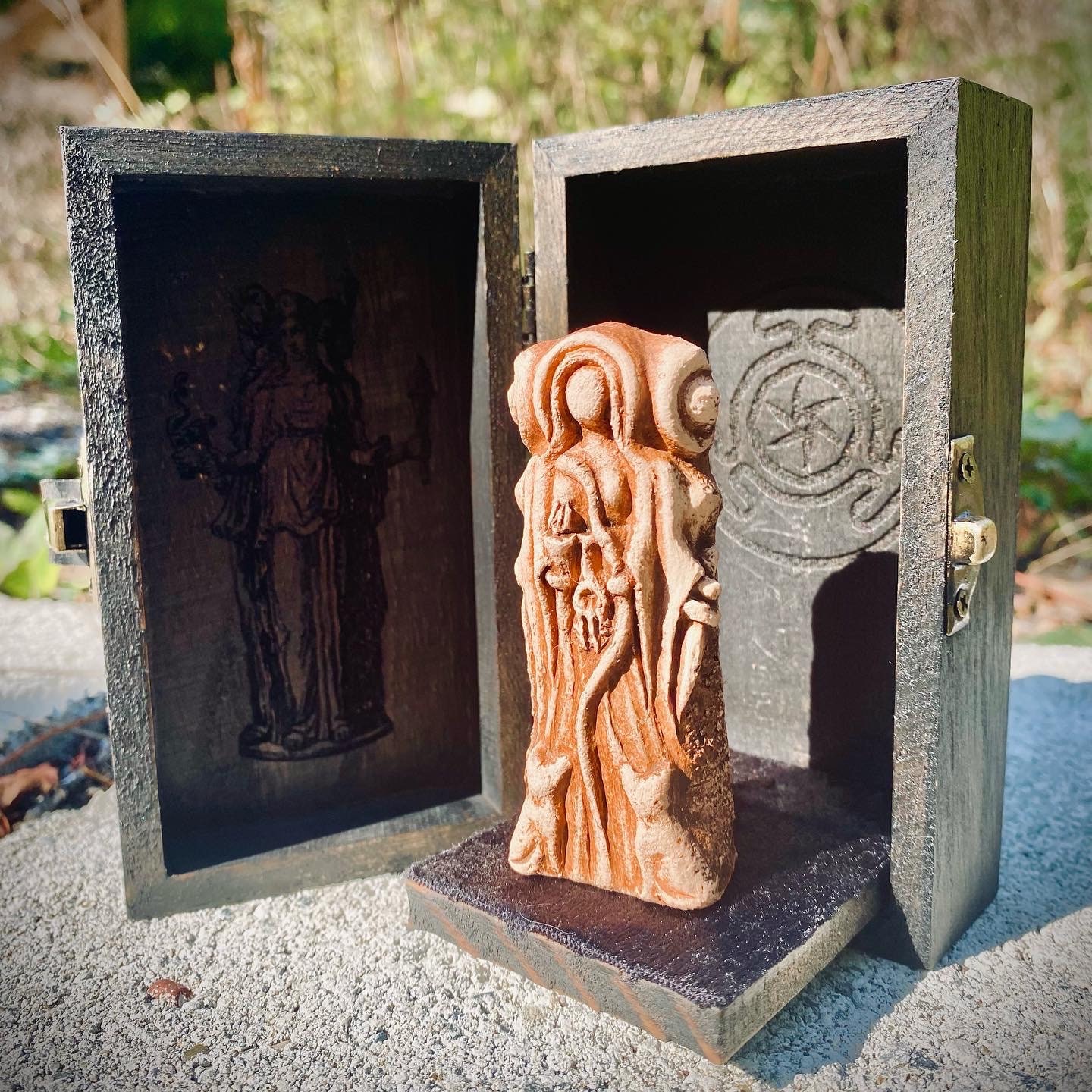 Hekate Portable Travel Altar Box - Etsy