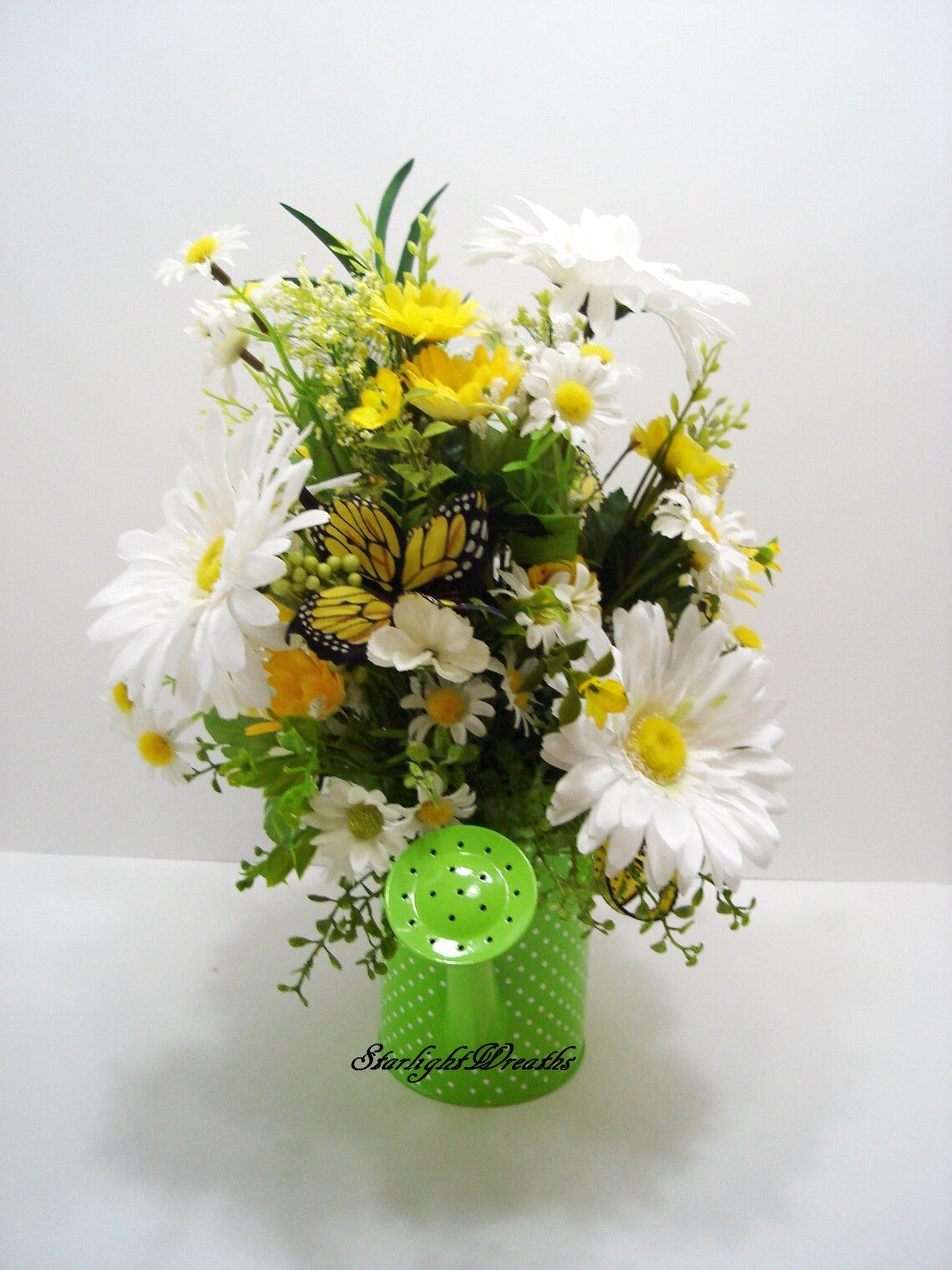 Daisies Watering Can Centerpiece Everyday Centerpiece Spring Etsy