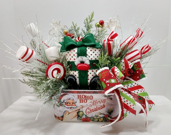 Green Present Centerpiece Christmas Arrangement Table Etsy