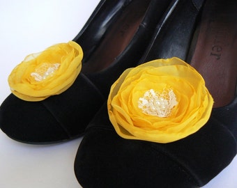 Yellow wedding shoe clips (set of 2), bridal shoe clips, wedding shoe clips, yellow shoe clips, freesia wedding