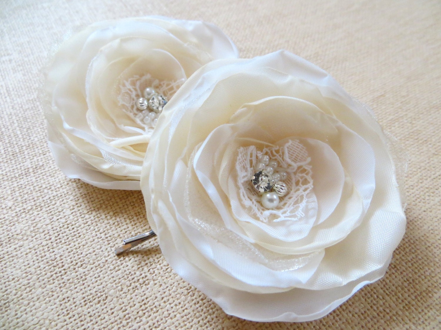 Ivory, cream wedding bridal flower hair clips (set of 2), bridal hair…