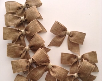 Yunsailing 30 Pieces Burlap Bows Natural Burlap Wreath Bow Burlap Bowknot Rustic Bow Knot Handmade Decorative Bows with Ropes for DIY Crafts Christmas Tree Farmhouse Wedding Festival Holiday Decor
