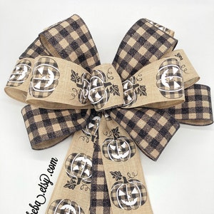 Plaid Halloween Wreath Bow: Black & Natural Jack O&#39; Lantern Decor